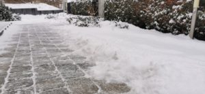 Wintercheck rund um’s Haus: Der richtige Winterdienst - SATHI-Immobilien