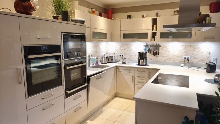 Häuser - SATHI-Immobilien